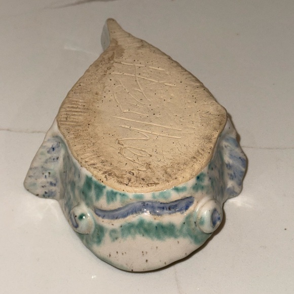 Handcrafted Ceramic Art Bowl - Green and Cream Sea Creature Catch-all Dish - Picture 7 of 7